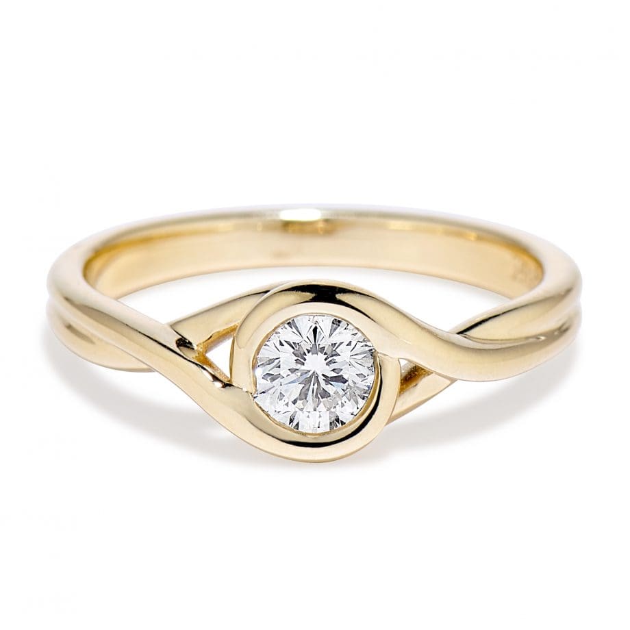 Brown Goldsmiths Petite Embracxe ring in all 14k yellow gold 030553