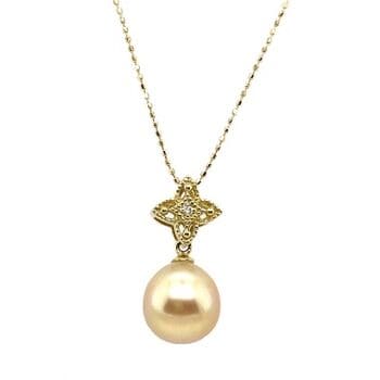 Golden South Sea Pearl Pendant with a diamond in the bail 18k yellow gold