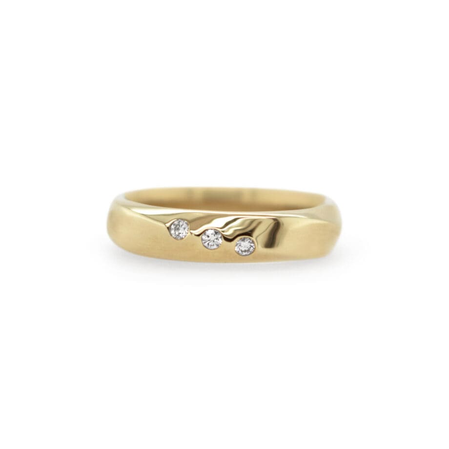 Twisted Band with 3 Flush Set Diamonds