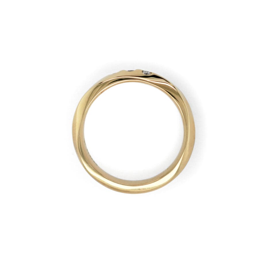 Twisted Diamond Band