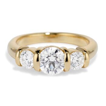 18K Yellow Gold Ridge Ring featuring three round diamonds in bar setting, size 6.5