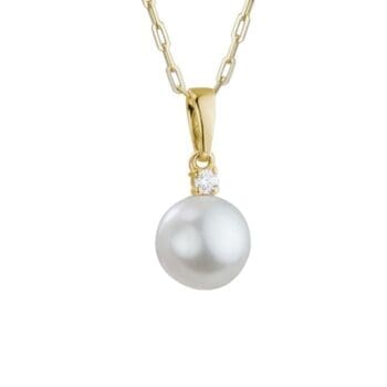 Fresh water pearl drop pendant with diamond accent in 14K yellow gold on an 18-inch chain