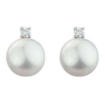 Diamond and pearl stud earrings with classic round pearls and sparkling diamonds