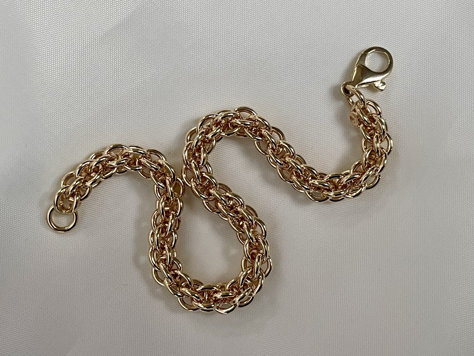 The Crown Knot bracelet in 14K yellow gold, 7.5 inch length, nautical knot design